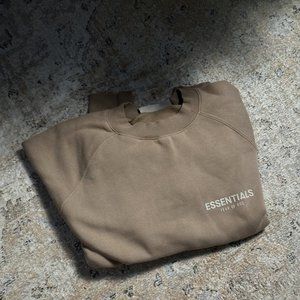 FEAR OF GOD ESSENTIALS